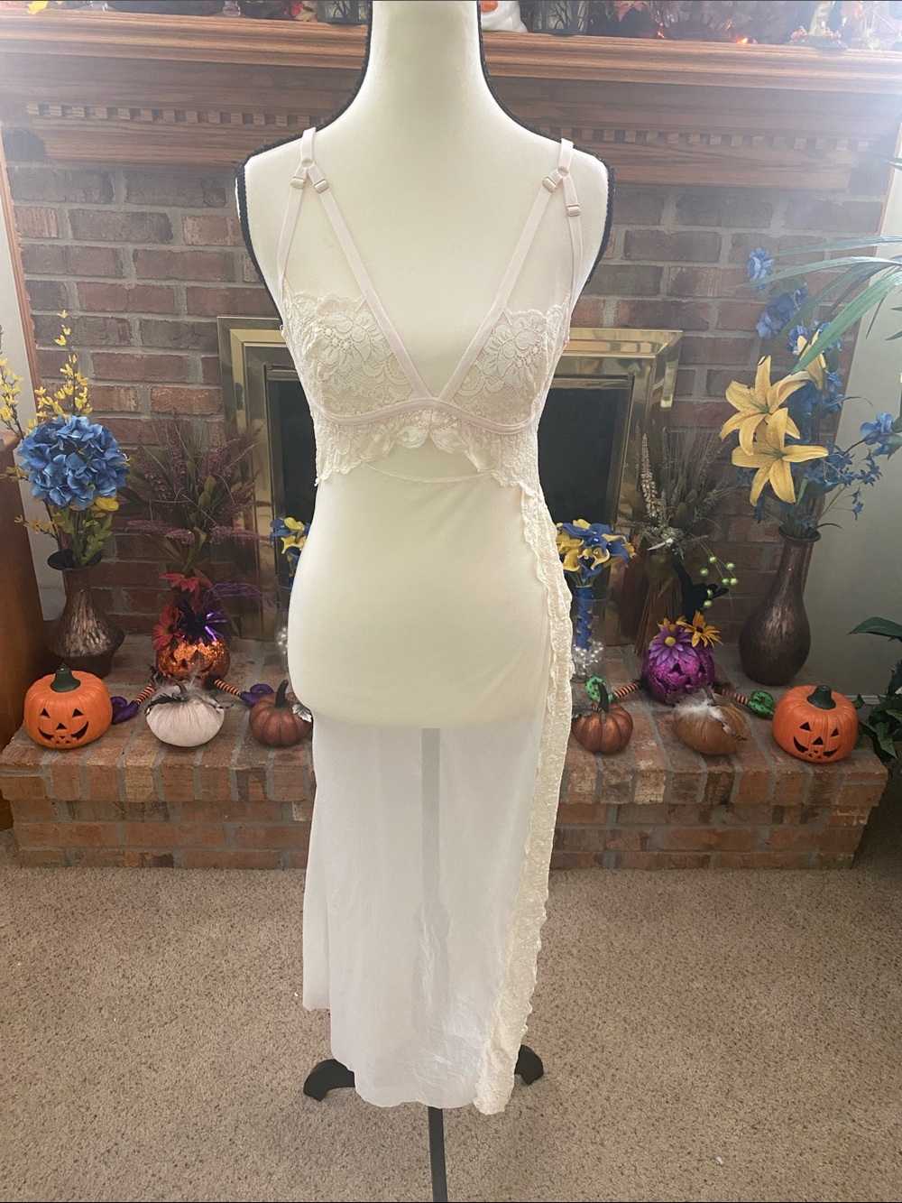 We are HAH brand lingerie size small